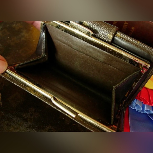 RARE Vintage LOUIS VUITTON Saks Fifth FC French Co Kisslock Coin Wallet Case LV - Picture 5 of 11